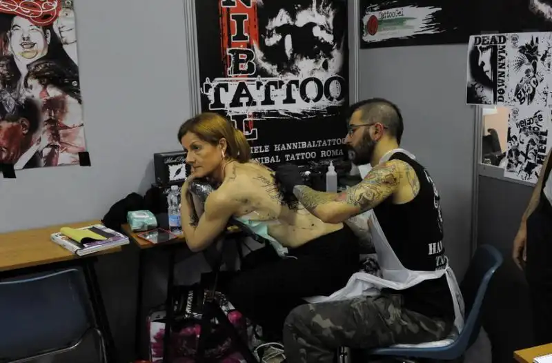 Tatuaggio in corso 