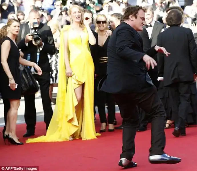 UMA THURMAN E TARANTINO E TRAVOLTA