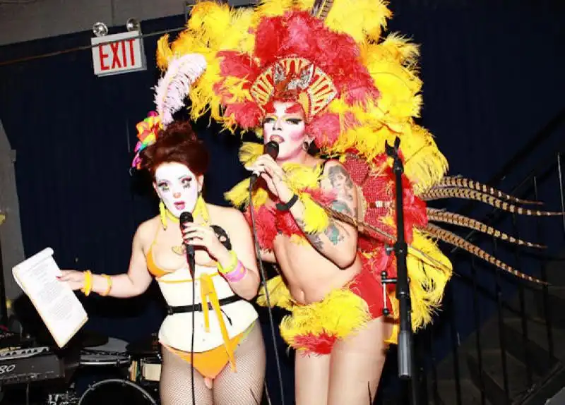 NEW YORK CONCORSO DI MISS WILLIAMSBURG PER TRAVESTITI 