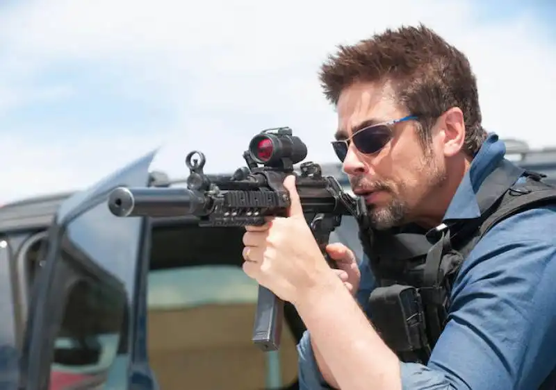 benicio del toro sicario