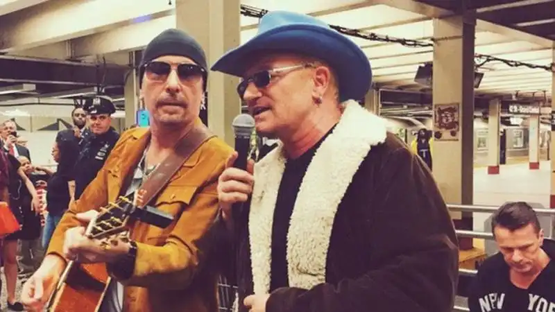 bono e the edge sotto la metro