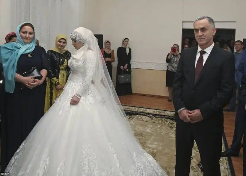 cecenia   il matrimonio di kheda goilabiyeva con nazhud guchigov 10