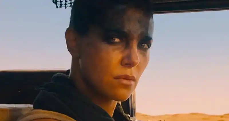 CHARLIZE THERON IN  FURY ROAD 