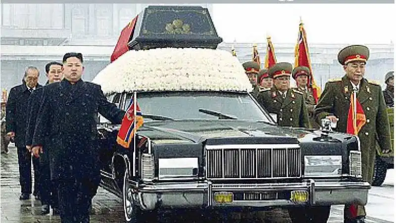 COREA NORD CORTEO FUNEBRE PADRE DI KIM