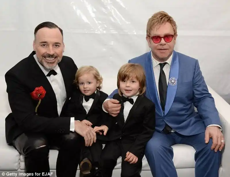 david furnish madre elton john padre