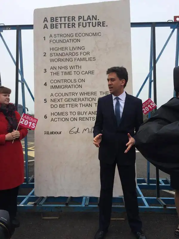 ED MILIBAND E LE PROMESSE ELETTORALI SULLA PIETRA 5