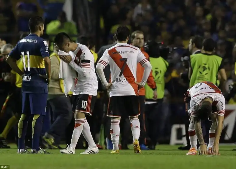 gas urticanti durante boca juniors   river plate  19