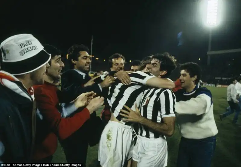 I FESTEGGIAMENTI E LE ESULTANZE DEGLI JUVENTINI ALL HEYSEL