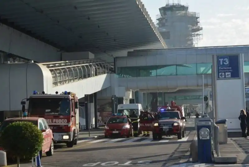 incendio a fiumicino  5