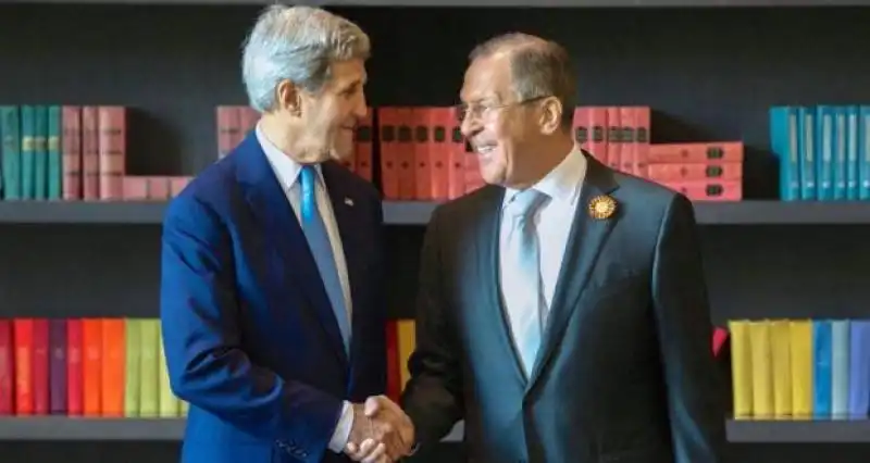 john kerry con lavrov ministro degli esteri russo