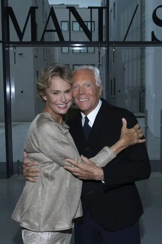 lauren hutton e giorgio armani 1