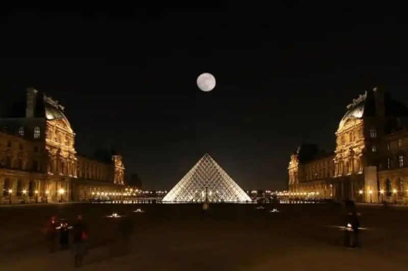 louvre 1