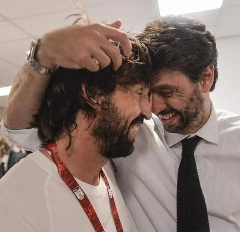 pirlo e agnelli almost kiss