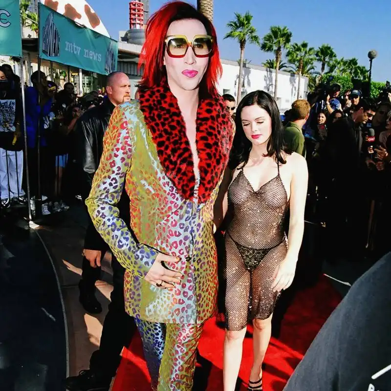 rose mcgowan nuda sul red carpet