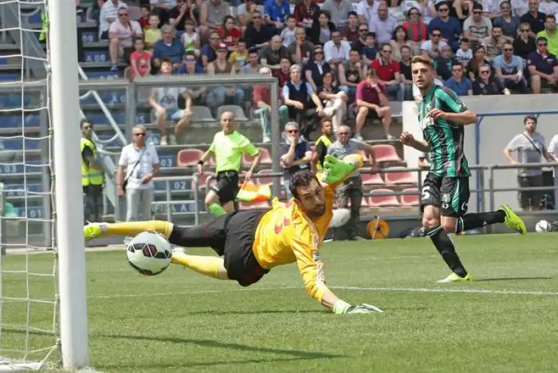 sassuolo milan 3 2  tripletta berardi 2