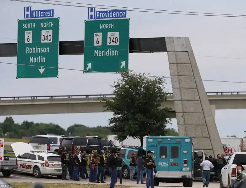 scontro tra bikers in texas  7