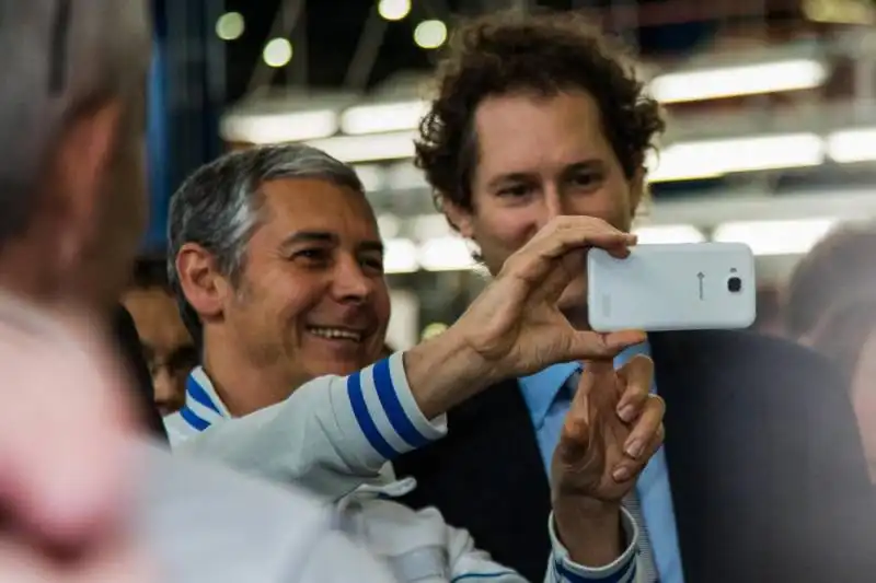 selfie john elkann a melfi