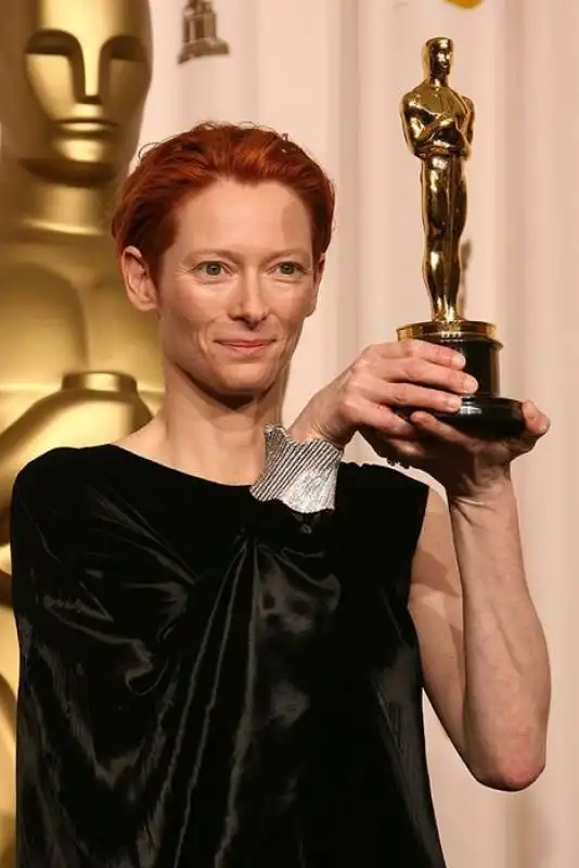 tilda swinton senza trucco agli oscar