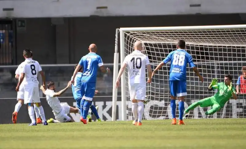 verona empoli 2 1  il gol di saponara