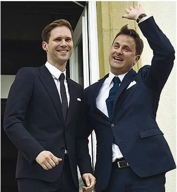 XAVIER BETTEL CON IL COMPAGNO GAUTHIER DESTENAY