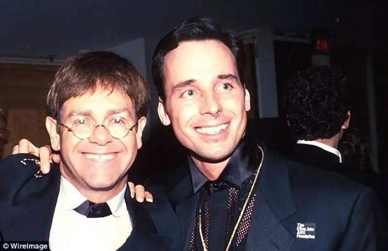 1994 quattro mesi da quando stanno insieme alla festa di john aids foundation dopo gli oscar