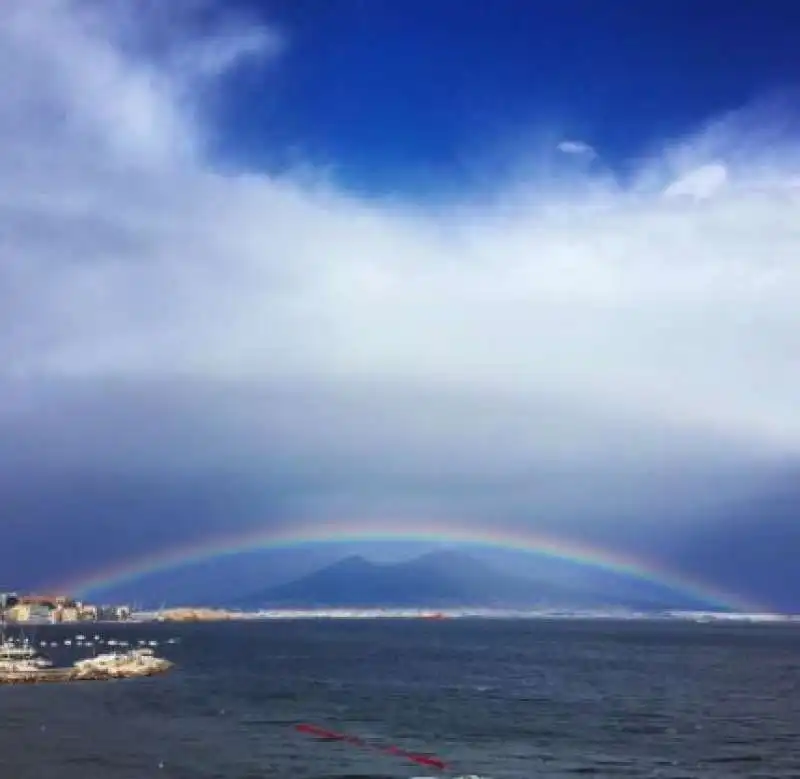 ARCOBALENO VESUVIO