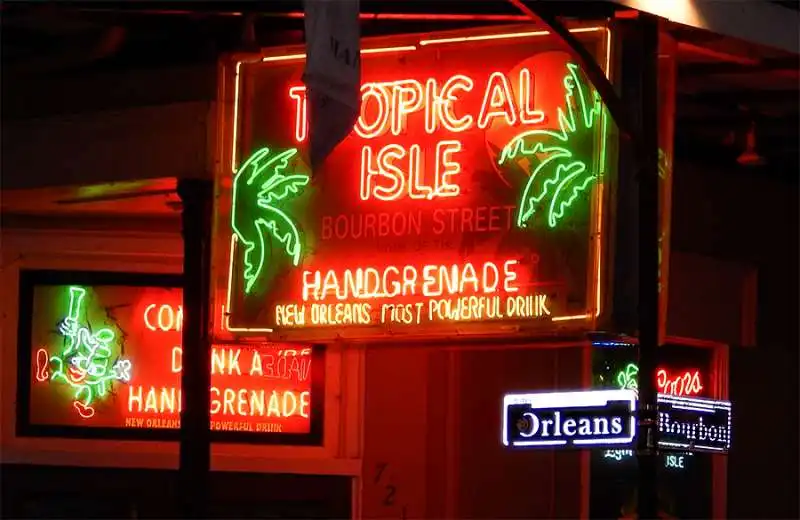 bourbon street drinks    new orleans 