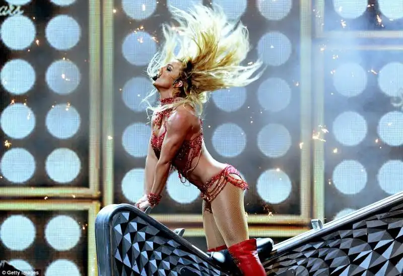 britney spears sul palco del billboard music awards 20