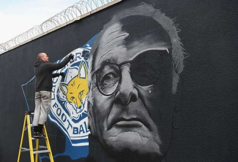 claudio ranieri vince con il leicester 22