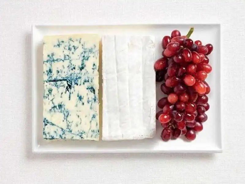 francia – roquefort brie e uva