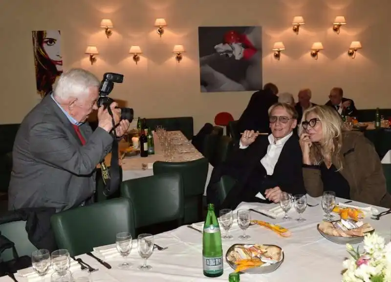 gianni dei e mara venier fotografati da calzuola