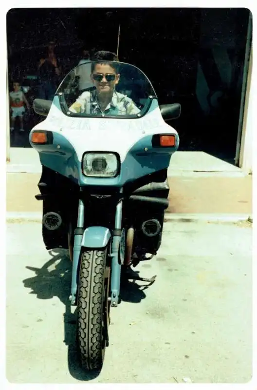 luigi di maio sulla moto