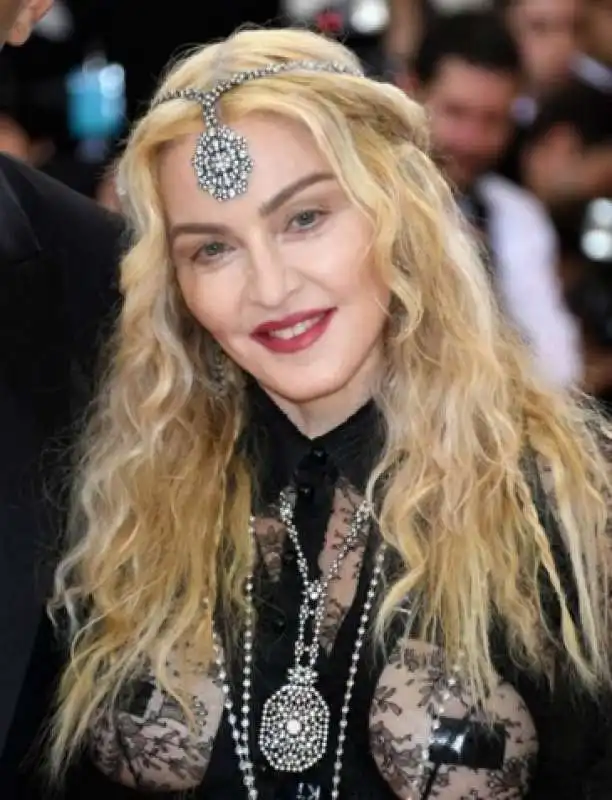 madonna al met gala  11