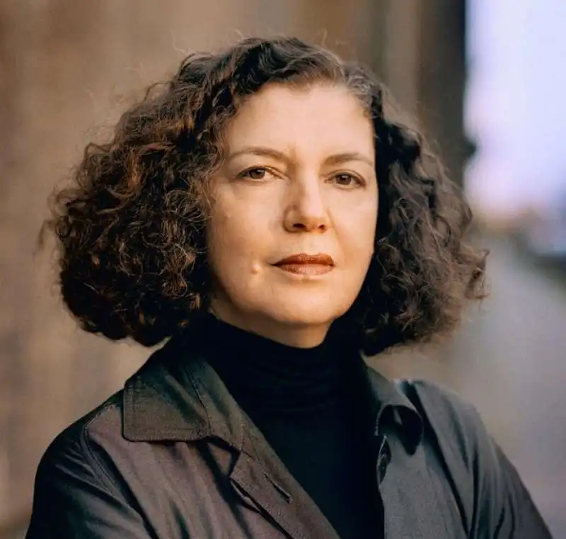 mona hatoum