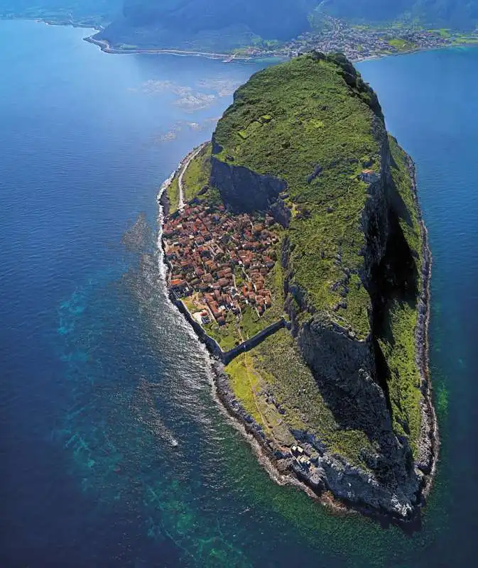 monemvasia grecia