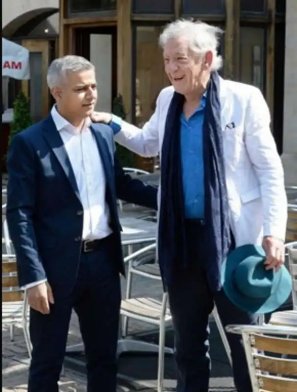 SADIQ KHAN E IAN MCKELLEN