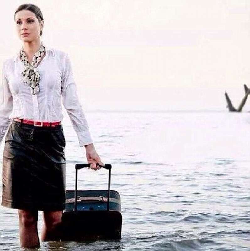 samar ezz eldin hostess egyptair