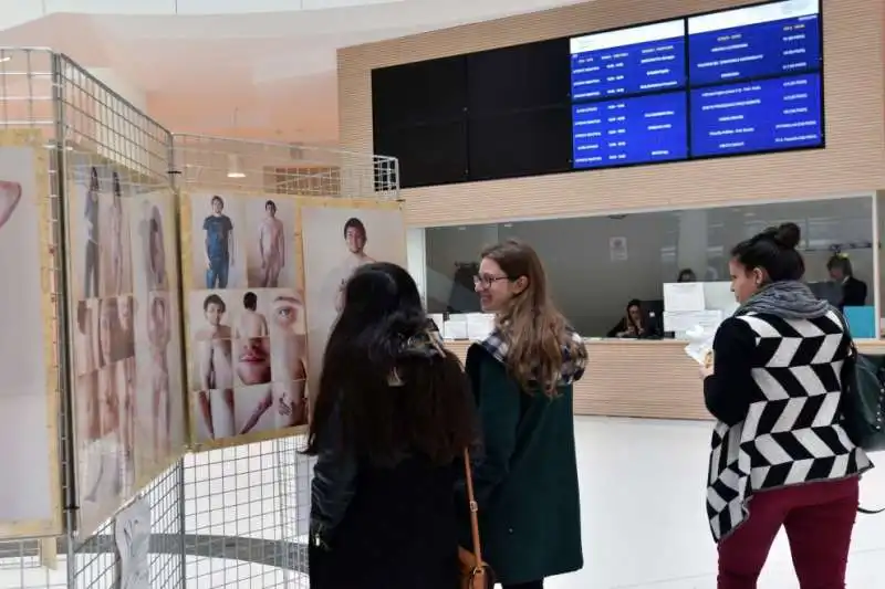 TORINO MOSTRA STUDENTI NUDI 3