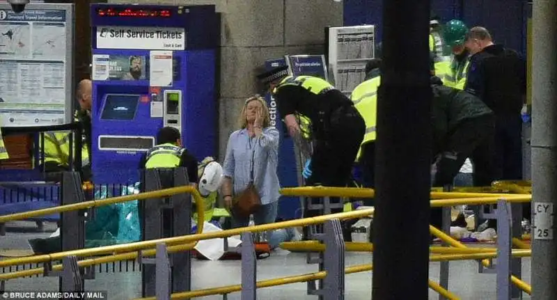 attentato a manchester al concerto di ariana grande  1