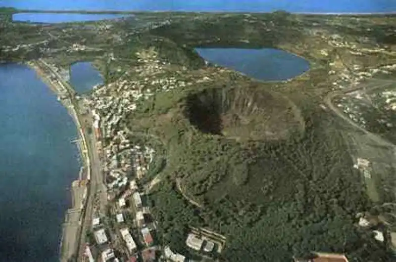 CAMPI FLEGREI MONTE NUOVO