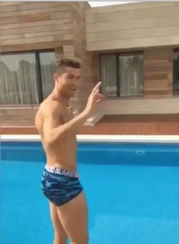 cristiano ronaldo  2