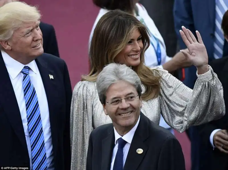 donald e melania trump con gentiloni a taormina