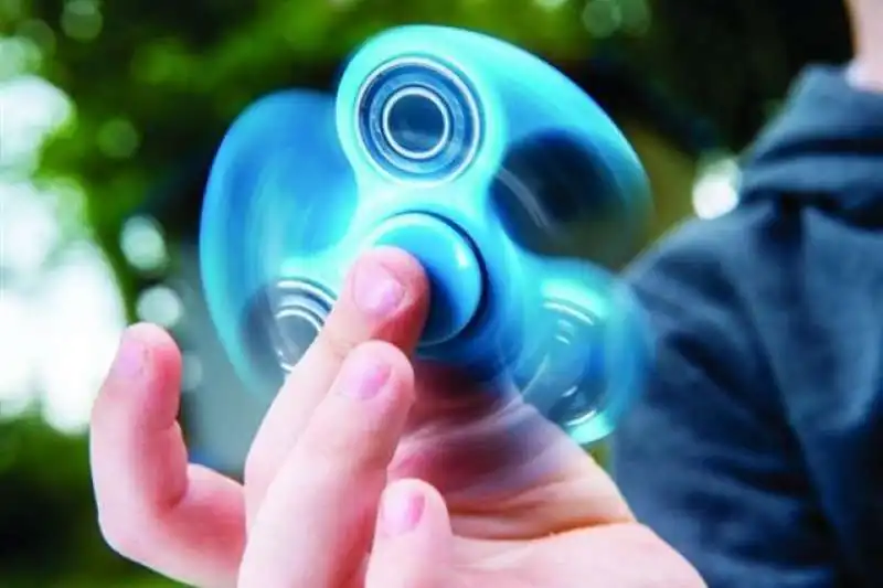 FIDGET SPINNER