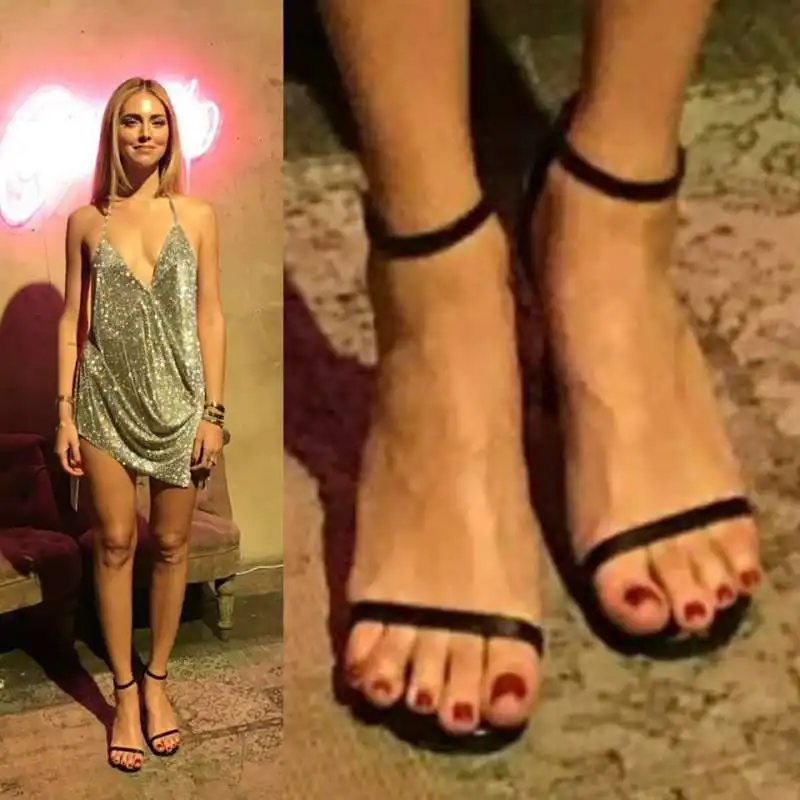 i piedi di chiara ferragni  19