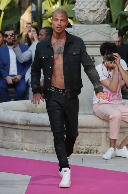 JEREMY MEEKS A CANNES