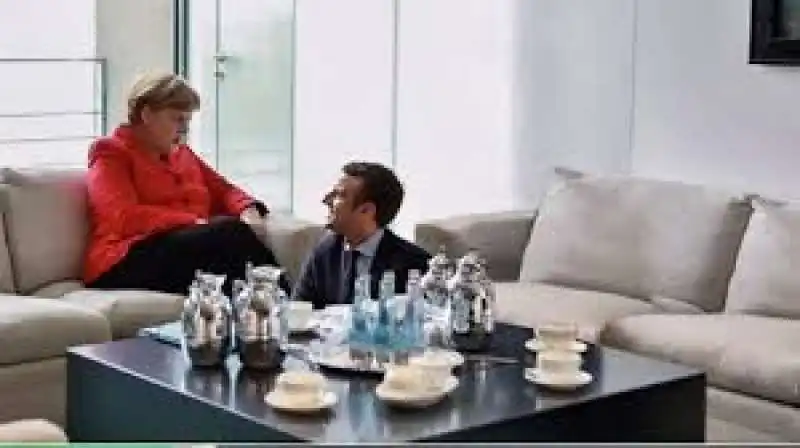 MACRON MERKEL