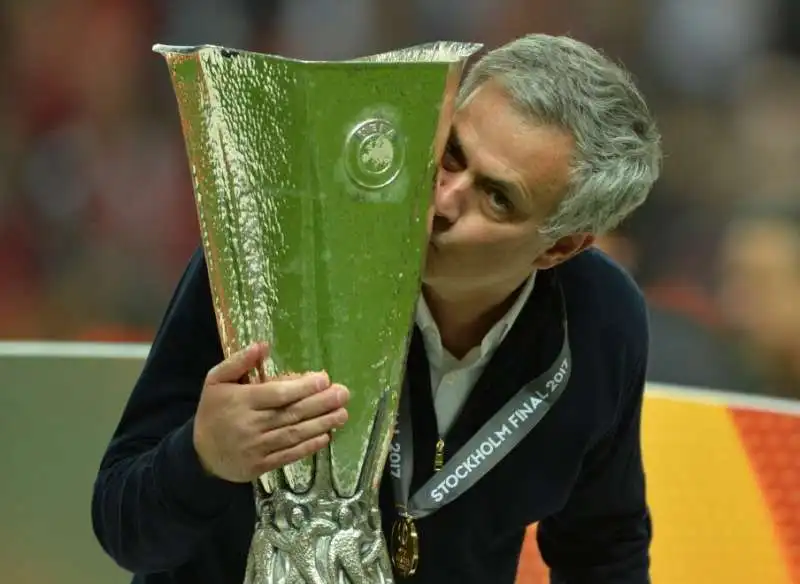 MOURINHO