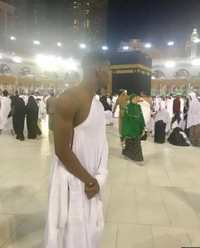 PAUL POGBA ALLA MECCA   