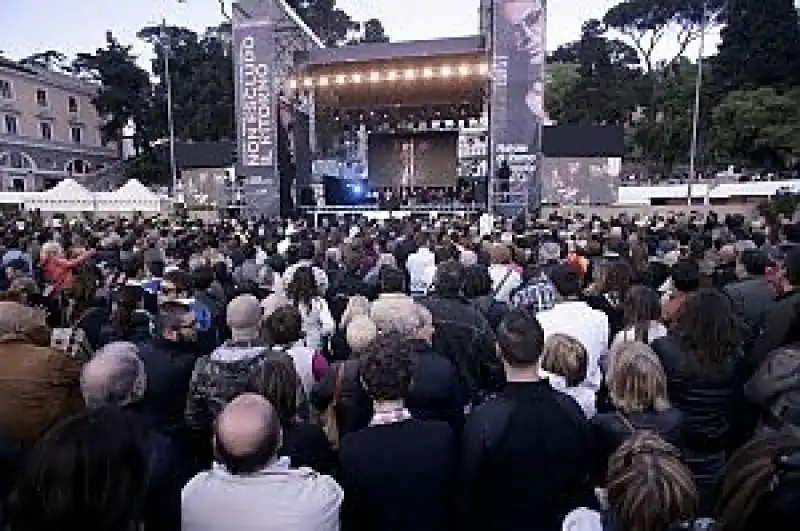 PIAZZA DEL POPOLO2