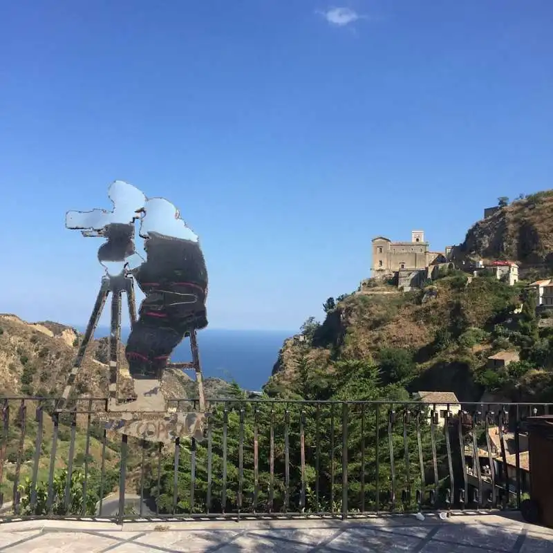 piazza di savoca dedicata a coppola